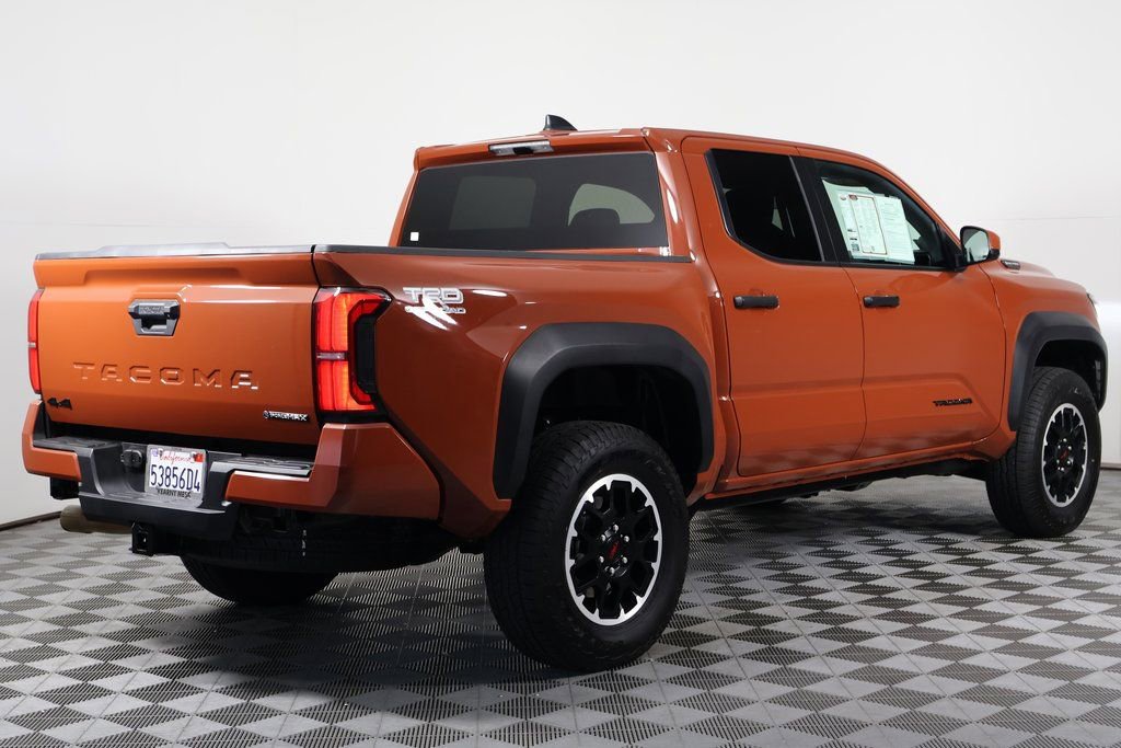 2025 Toyota Tacoma TRD photo 4