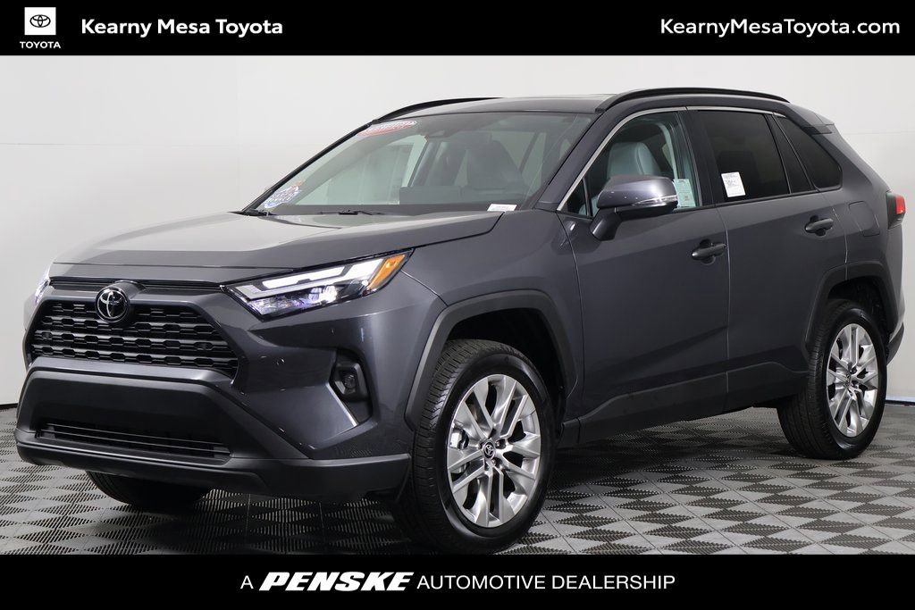 2025 Toyota RAV4 XLE Premium