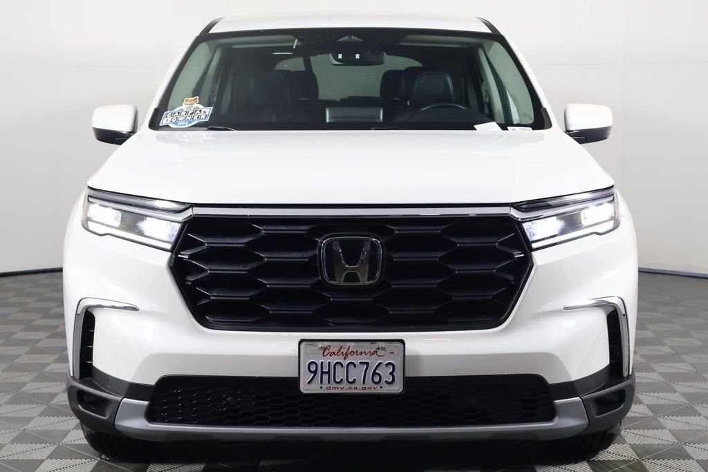 2023 Honda Pilot EX-L 7 Passenger photo 2