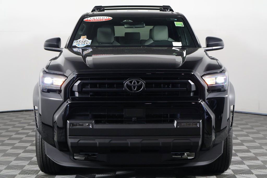 2025 Toyota 4Runner SR5 photo 2