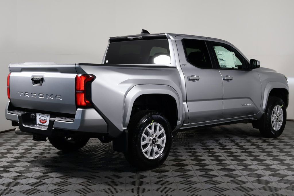 2025 Toyota Tacoma SR5 Double Cab photo 2