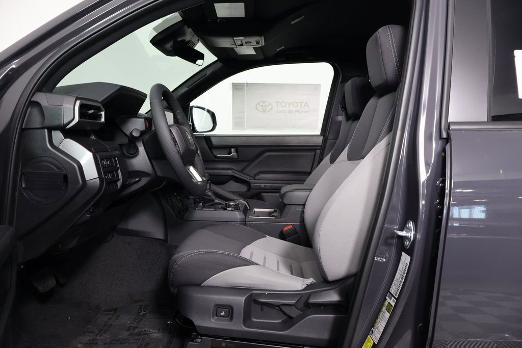 2026 Toyota Tacoma TRD Off-Road photo 5