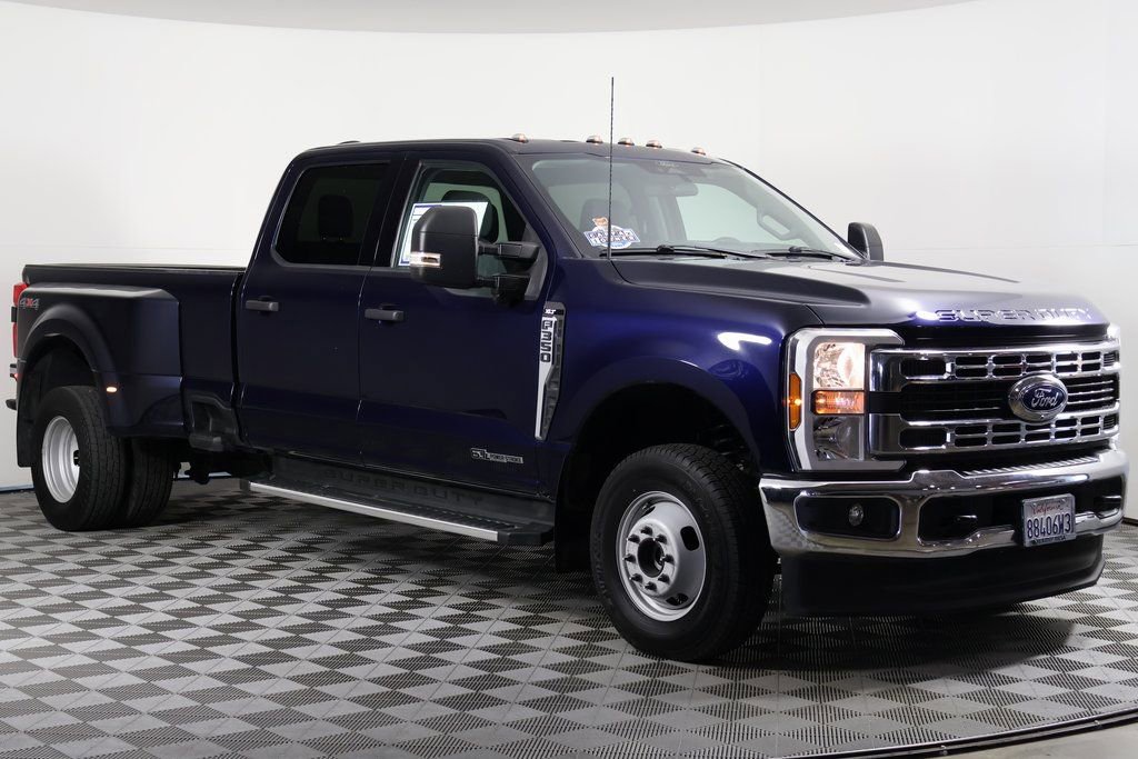 2024 Ford F-350 photo 3