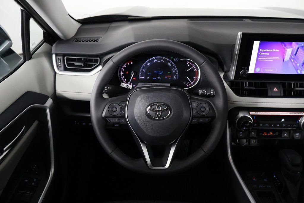 New 2025 Toyota RAV4 XLE XLE FWD SUV