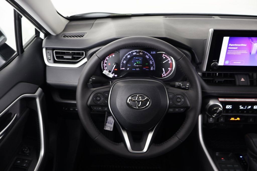 New 2025 Toyota RAV4 XLE XLE AWD SUV