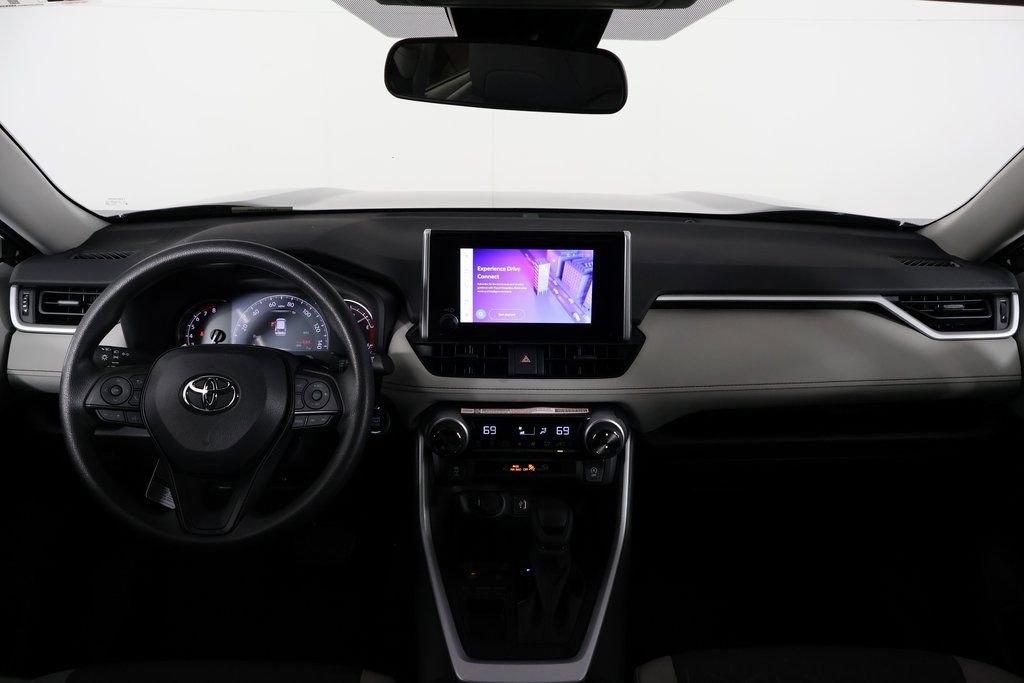 New 2025 Toyota RAV4 XLE XLE FWD SUV