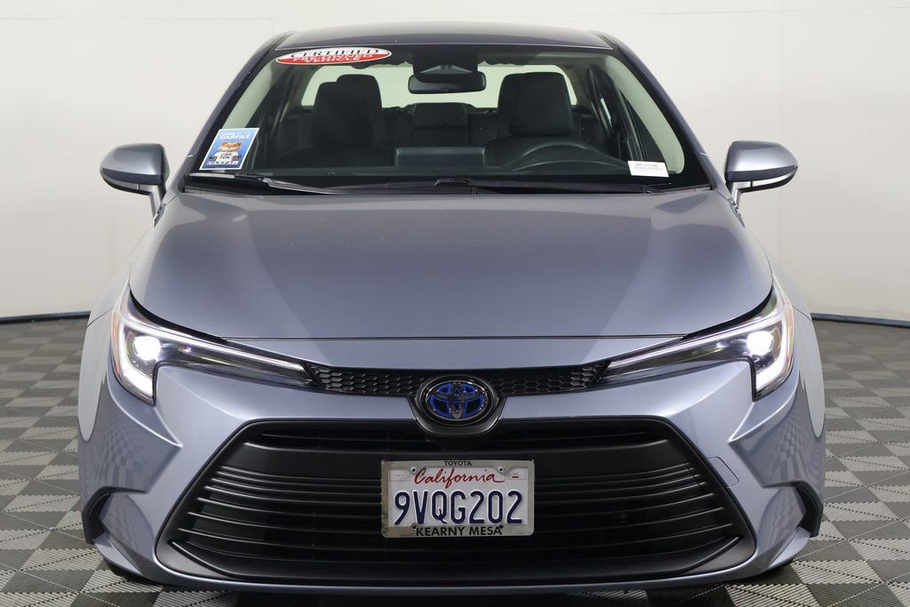 2025 Toyota Corolla Hybrid LE photo 2
