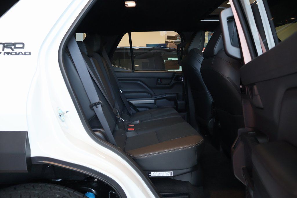 2026 Toyota 4Runner TRD Off-Road Premium - Photo 9