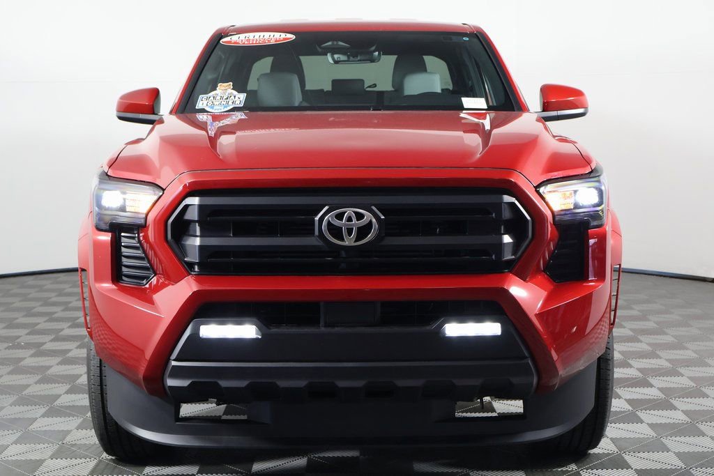 2025 Toyota Tacoma SR5 4x4 photo 2