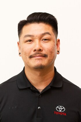 Staff member Kien Le from ID_ff369783f53b