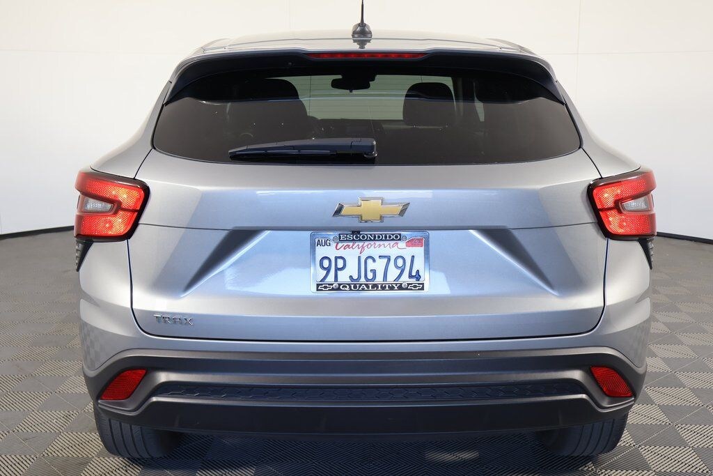 Used 2024 Chevrolet Trax LS SUV