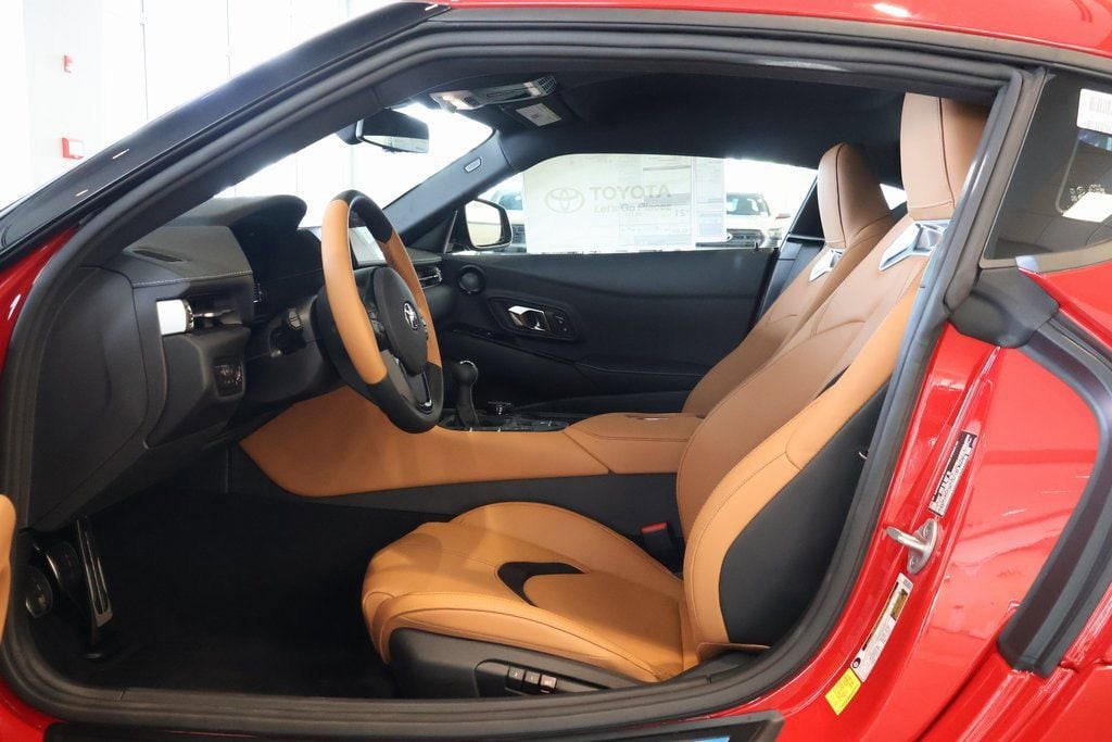 2026 Toyota Supra Premium - Photo 6
