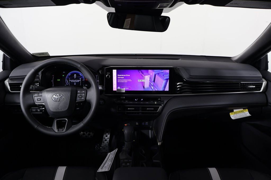 2026 Toyota Camry SE photo 4
