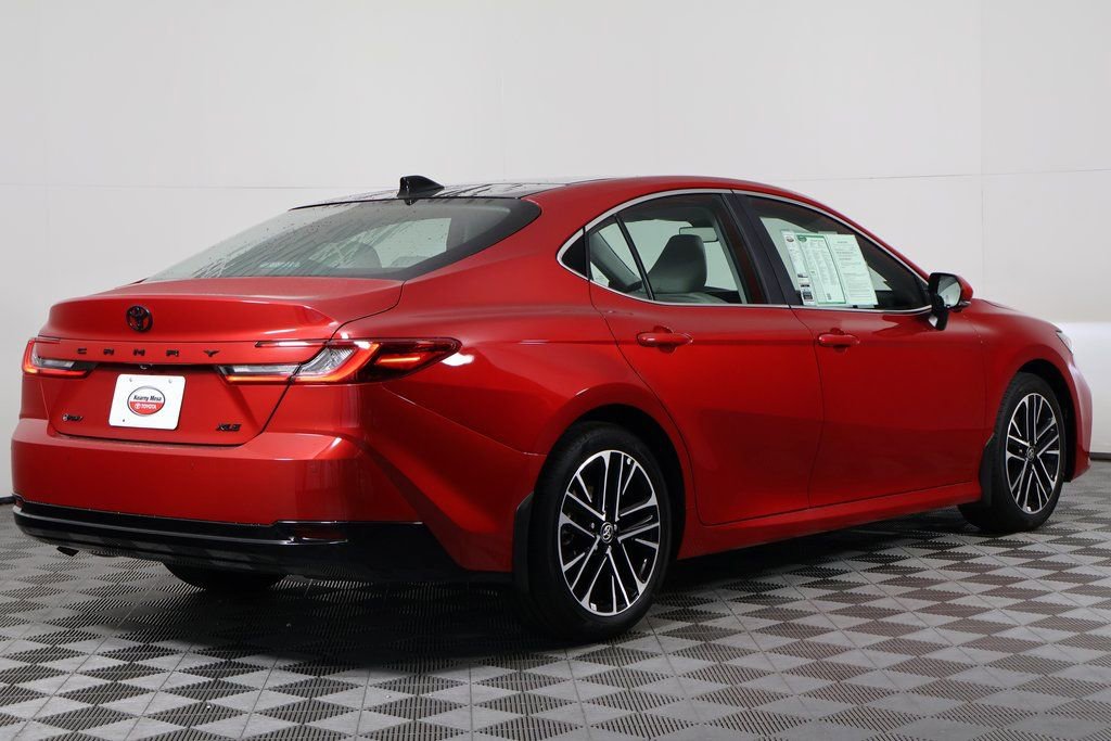 2025 Toyota Camry XLE photo 4