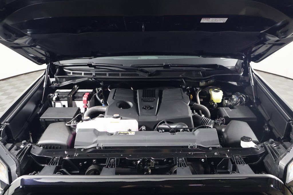 2026 Toyota Tundra SR5 - Photo 9