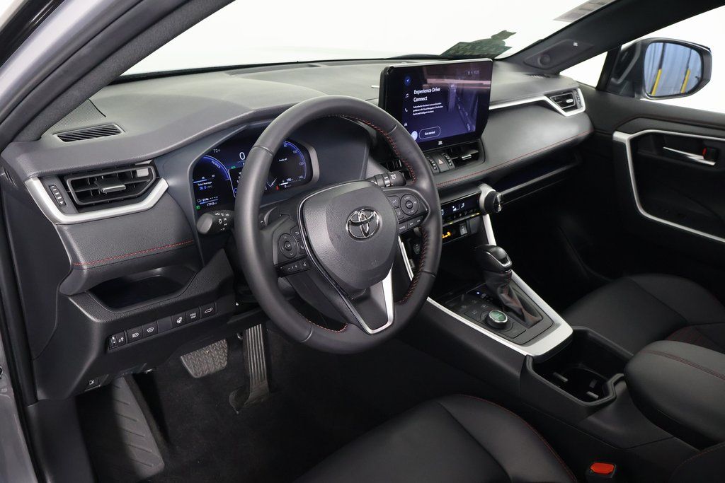 2025 Toyota RAV4 XSE - Photo 7