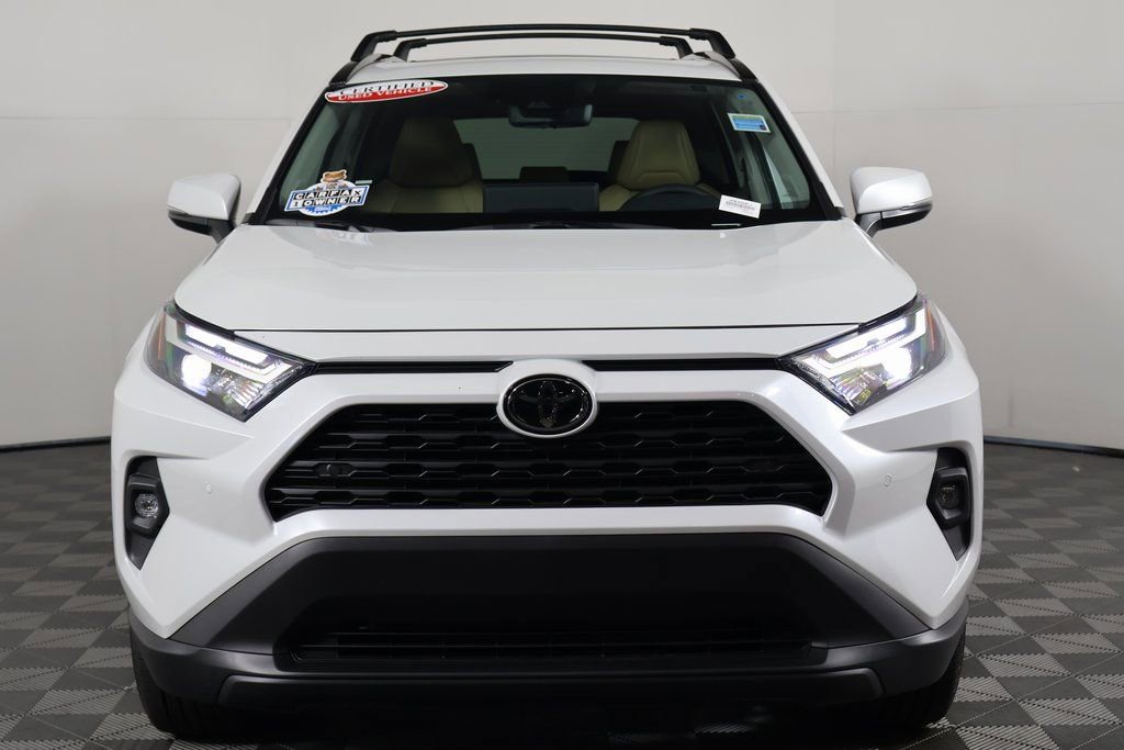 2025 Toyota RAV4 XLE Premium photo 2