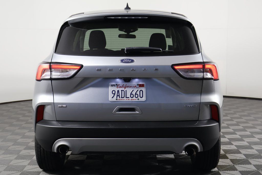 2022 Ford Escape SE photo 5