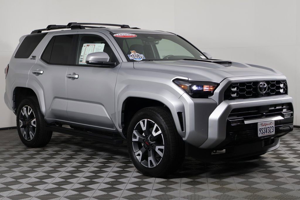 2025 Toyota 4Runner TRD Sport photo 3