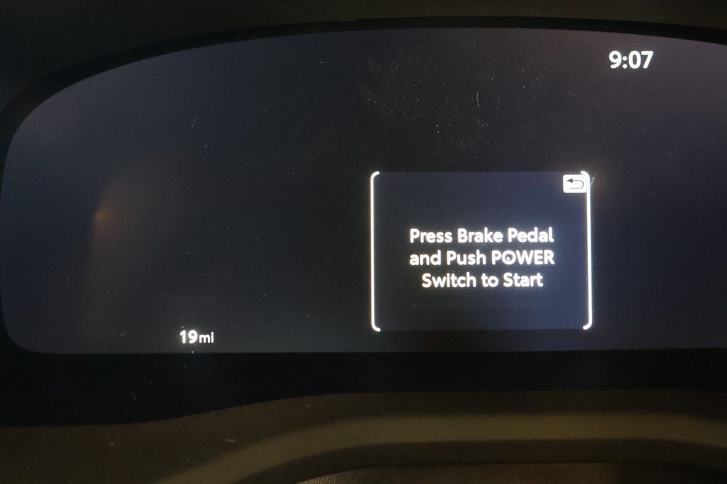 2026 Toyota Camry XLE - Photo 15