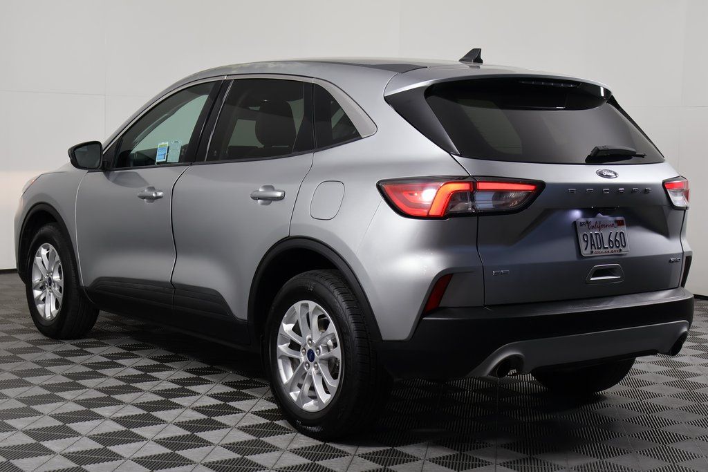 2022 Ford Escape SE photo 6