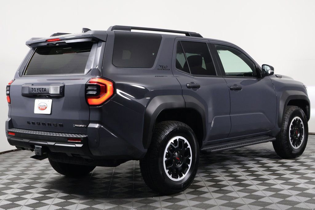 2025 Toyota 4Runner TRD Off-Road photo 4