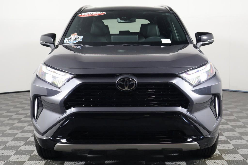 2025 Toyota RAV4 Hybrid XSE photo 2