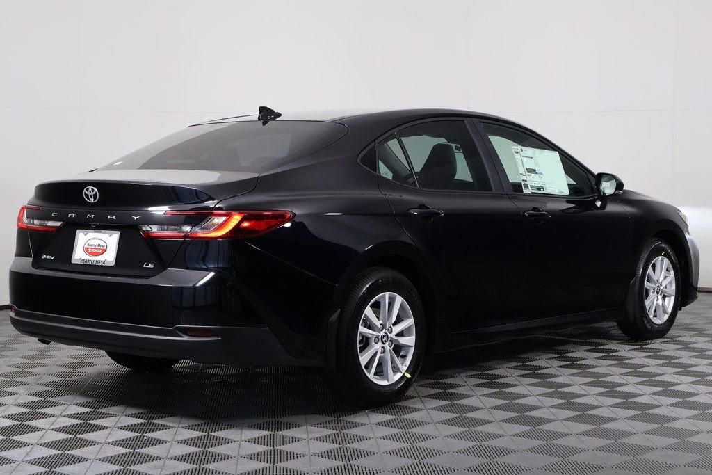 2026 Toyota Camry LE photo 2