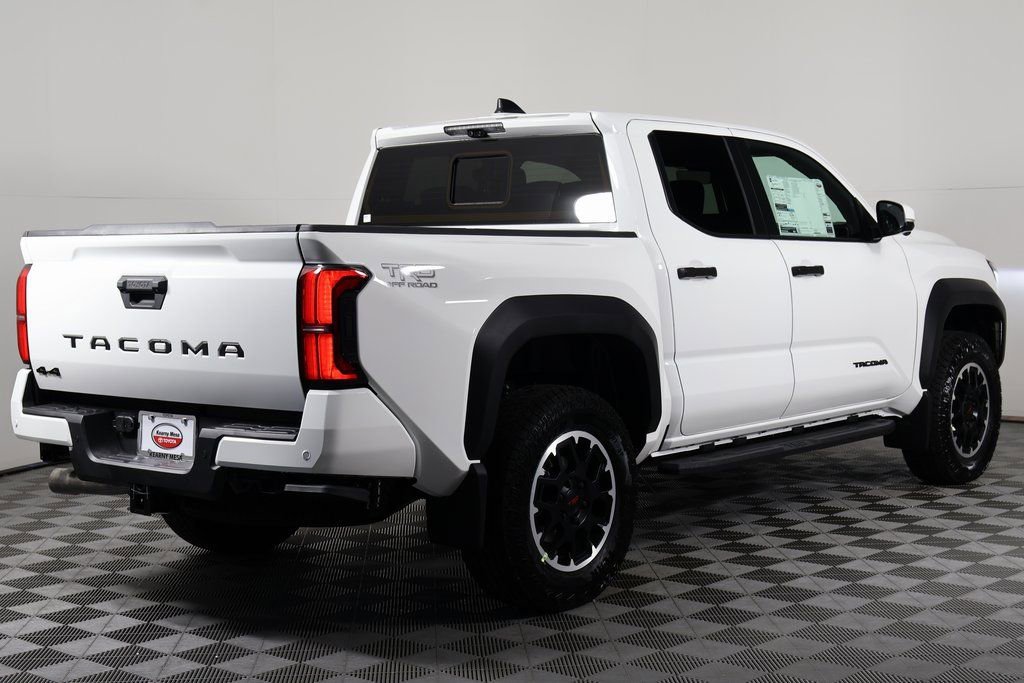 2026 Toyota Tacoma TRD Off-Road photo 2