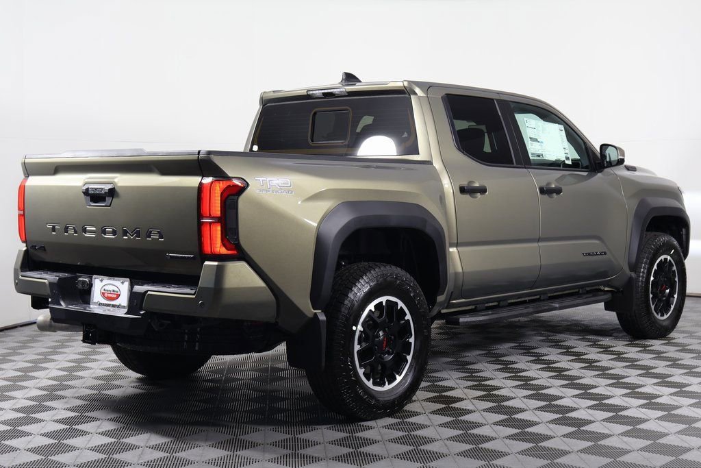 2026 Toyota Tacoma i-FORCE MAX TRD Off-Road photo 2