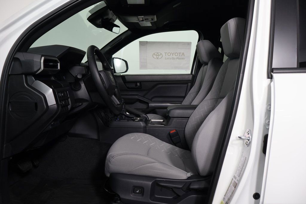 2026 Toyota Tacoma SR5 photo 5