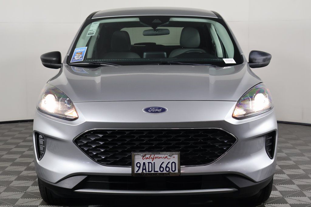 2022 Ford Escape SE photo 2
