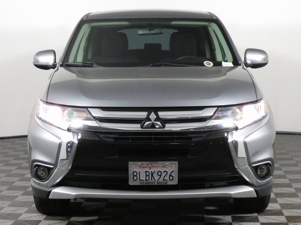 Used 2018 Mitsubishi Outlander SE with VIN JA4AZ3A35JZ042028 for sale in San Diego, CA