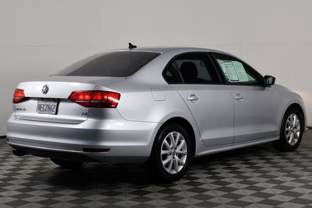 Used 2015 Volkswagen Jetta 1.8T SE w/PZEV Sedan