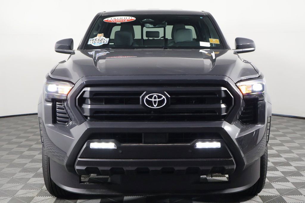 2025 Toyota Tacoma SR5 photo 2