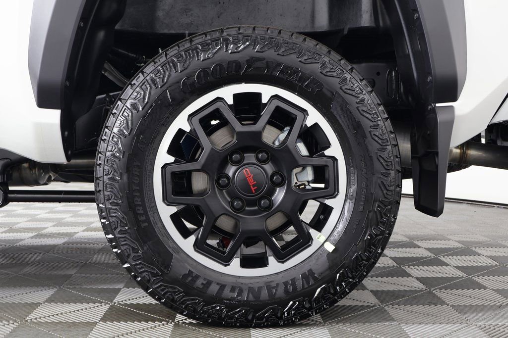 2026 Toyota Tacoma TRD Off Road - Photo 10