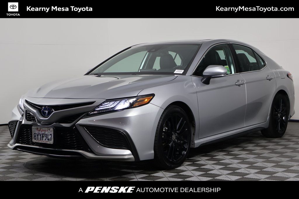 Used 2022 Toyota Camry Hybrid XSE Sedan