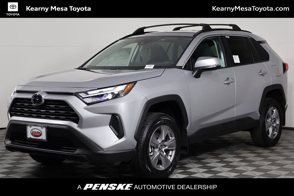 New 2025 Toyota RAV4 XLE XLE FWD SUV