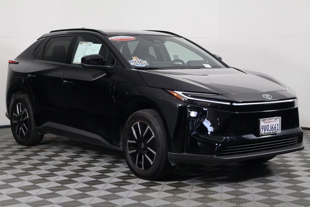 2026 Toyota bZ XLE photo 3