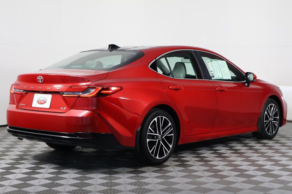2025 Toyota Camry XLE photo 4