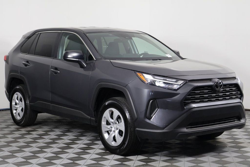 2025 Toyota RAV4 LE photo 2