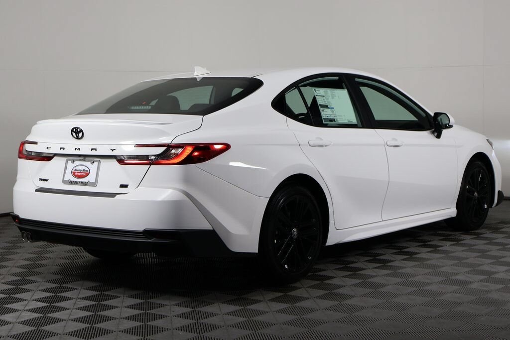 New 2026 Toyota Camry SE Sedan