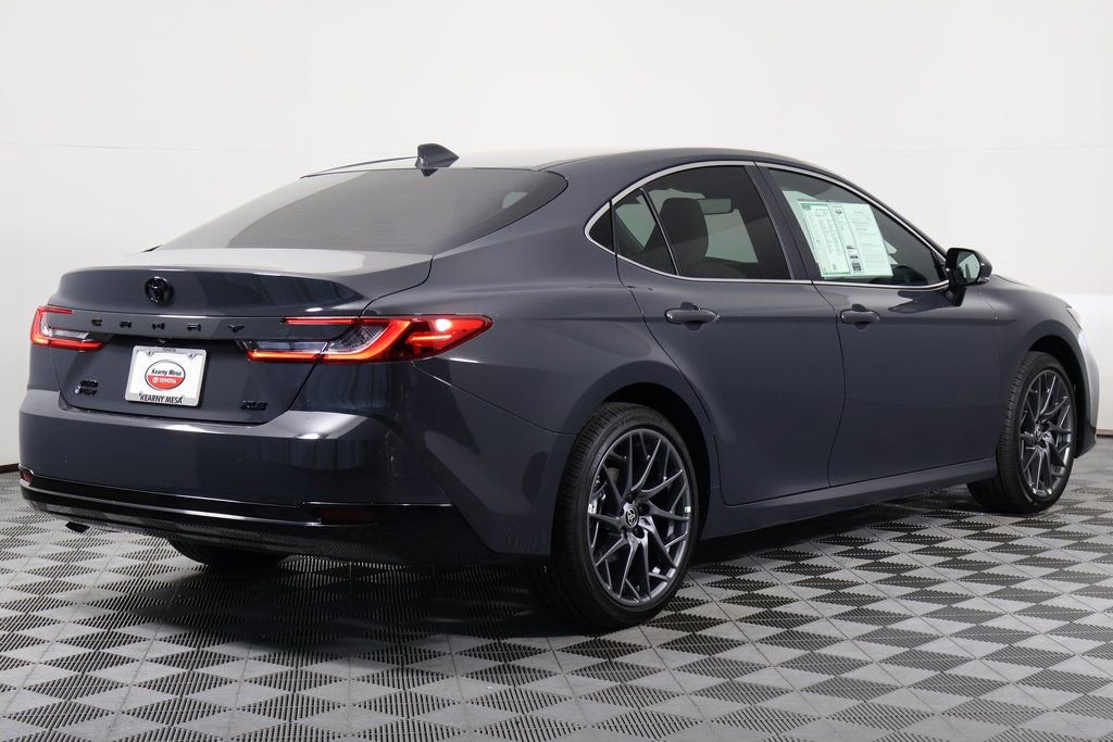 2026 Toyota Camry XLE photo 4
