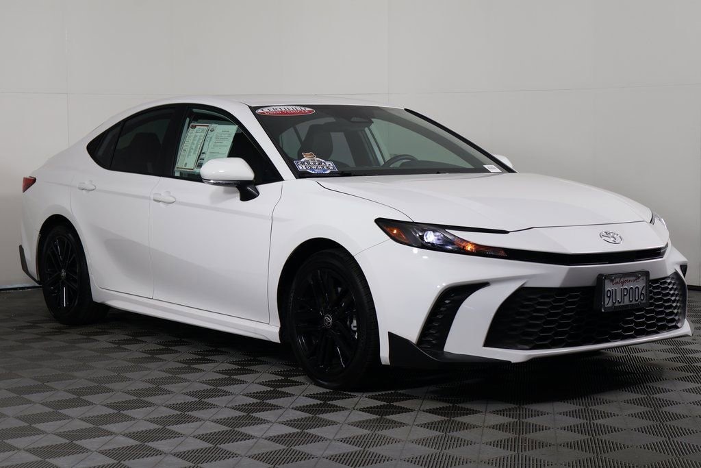 Certified 2025 Toyota Camry SE Sedan