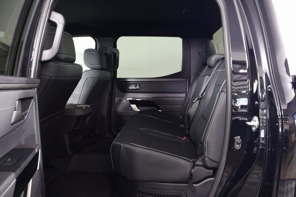 2026 Toyota Tundra Limited - Photo 6