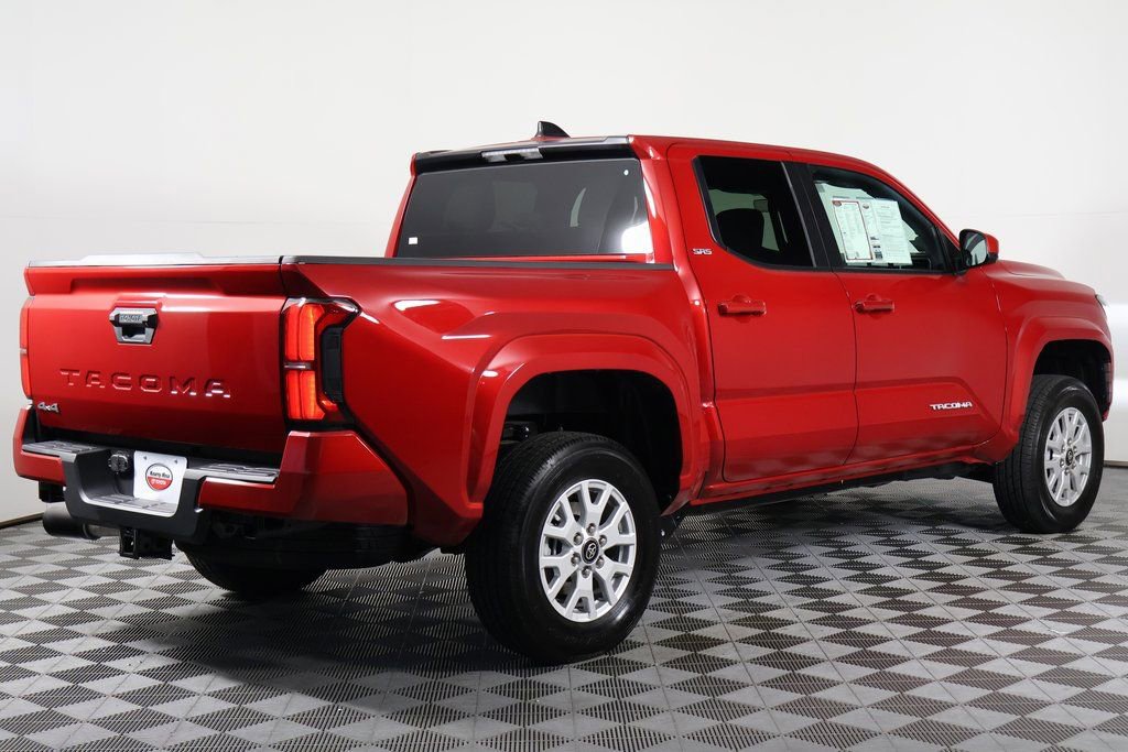 2025 Toyota Tacoma SR5 4x4 photo 4