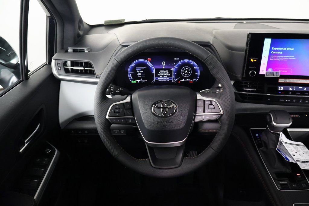 2025 Toyota Sienna Woodland Edition photo 3