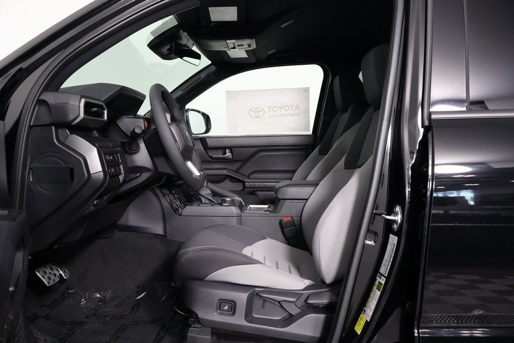 2026 Toyota Tacoma TRD Sport photo 5