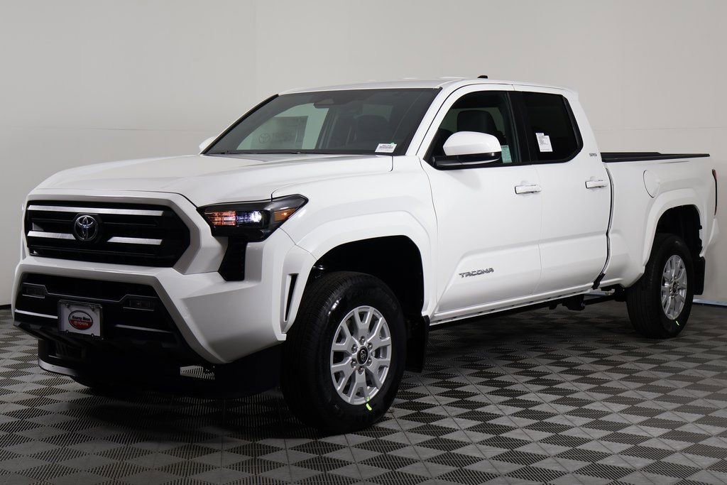 New 2025 Toyota Tacoma SR5 4X4 DBL CAB LONG BED