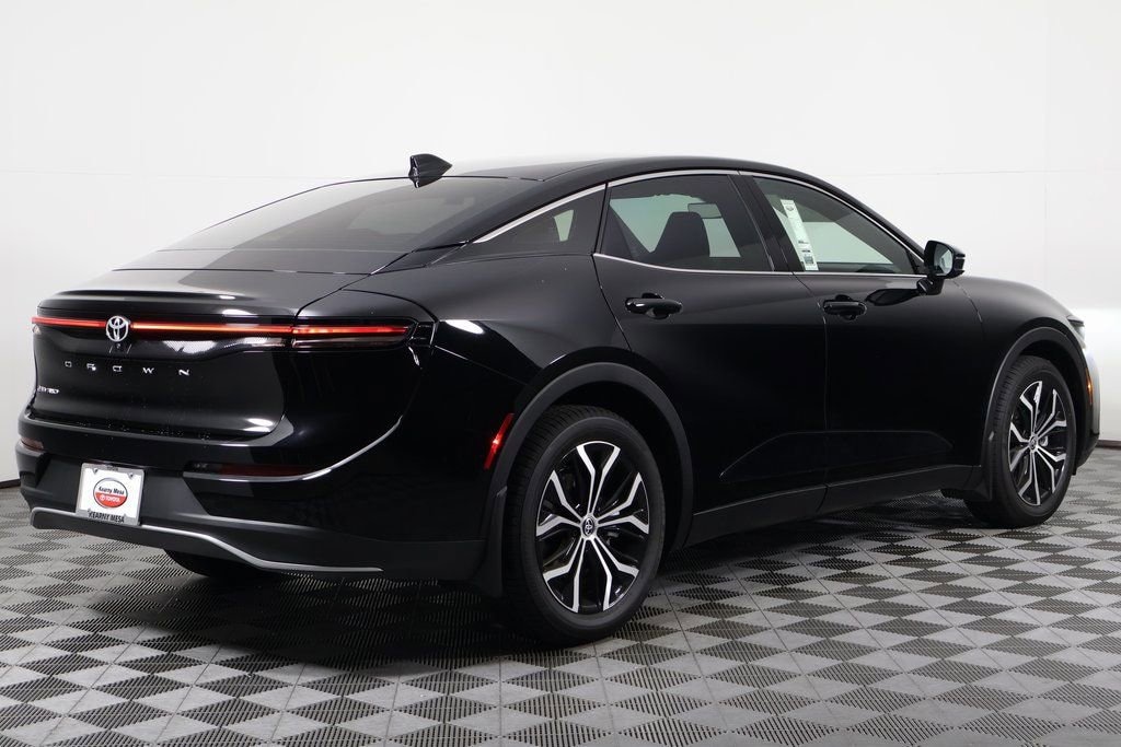 New 2026 Toyota Crown XLE XLE